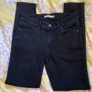 Levi’s 711 Skinny Jeans